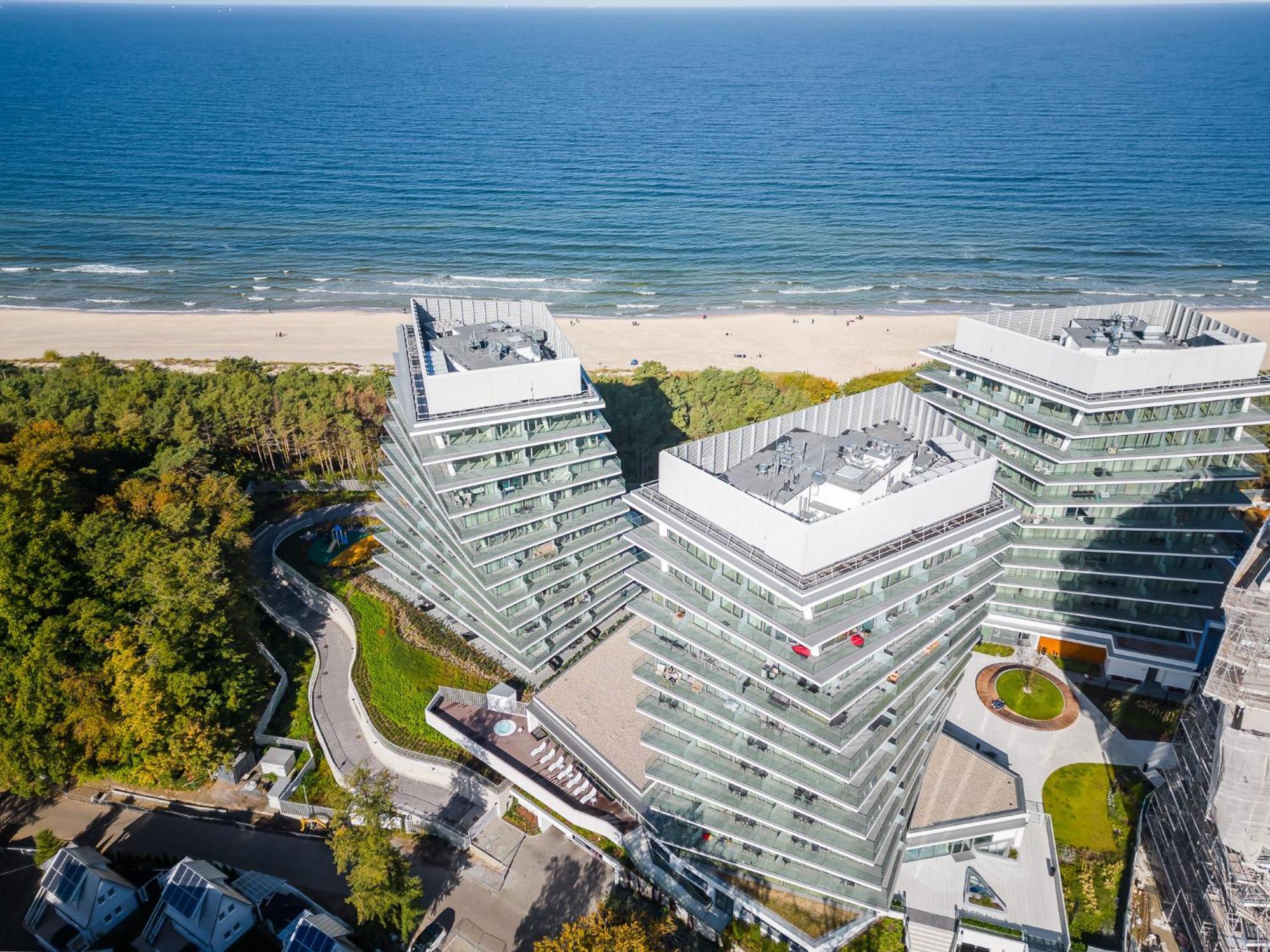 Royal Waves Resort & Spa - Apartment With Parking By Noclegi Renters Miedzyzdroje Exterior photo